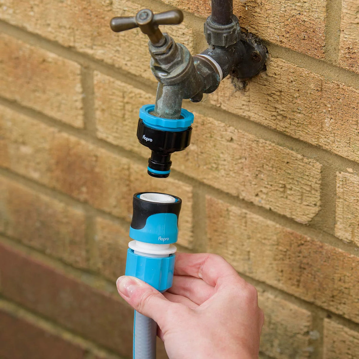 Flopro Perfect Fit Outdoor Tap Connector