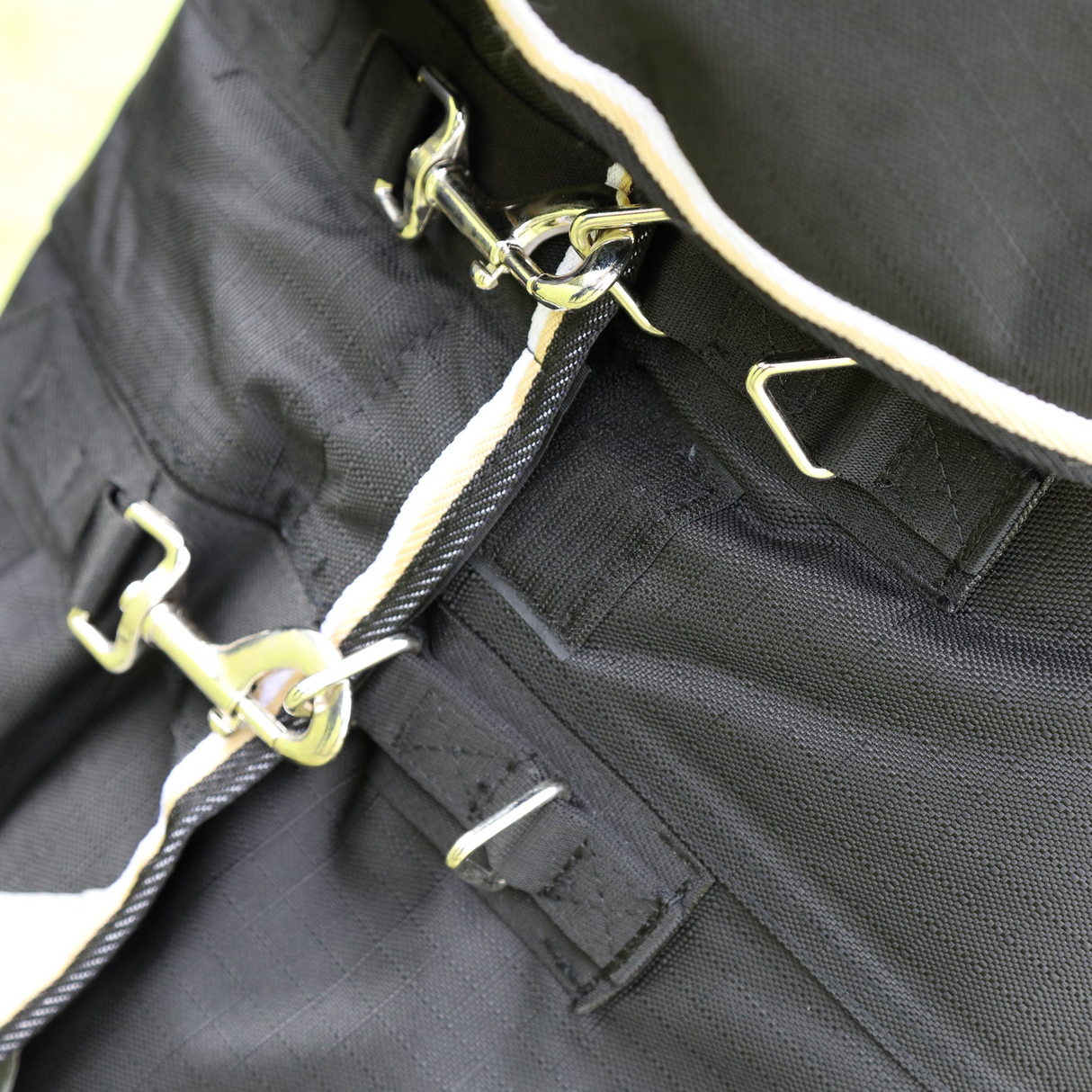 Shires Highlander Plus 200g Combo Turnout Rug Black