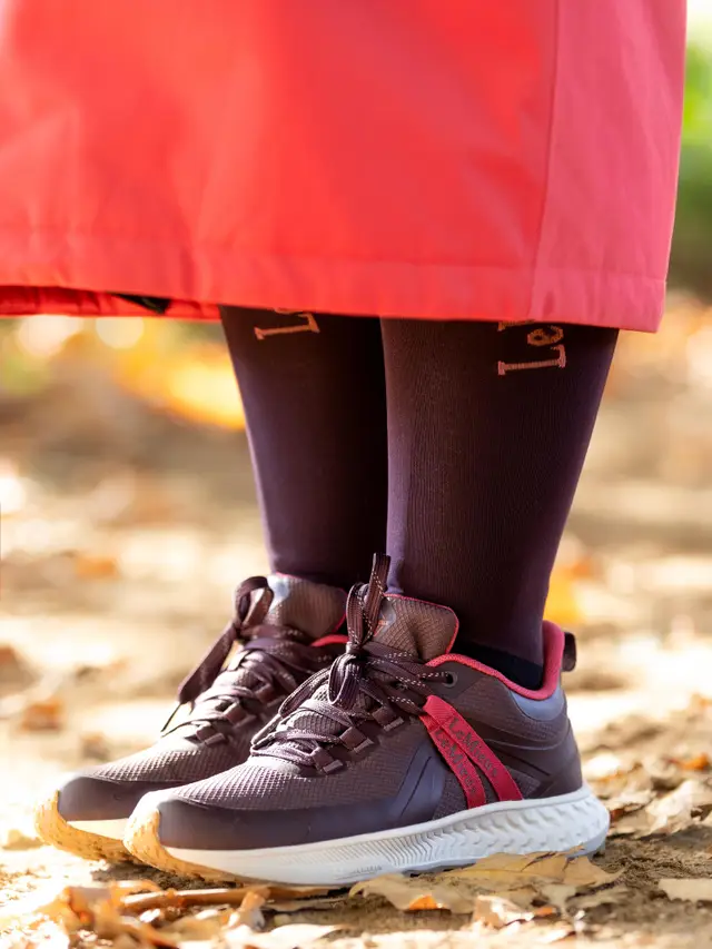 Le Mieux Trax Viva Waterproof Trainer Damson