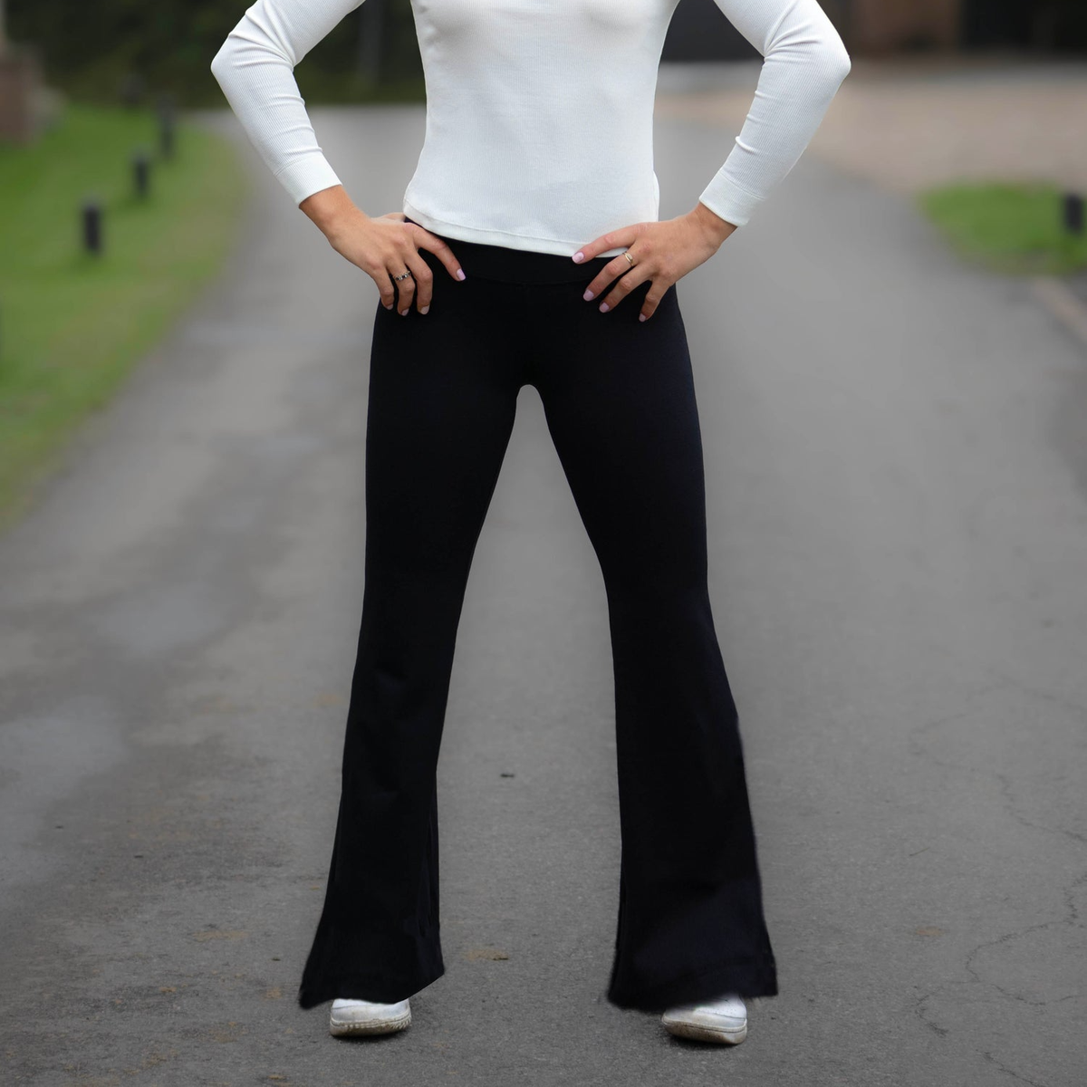 Mocha Ra Mochara Flare Leggings Black – Rokers