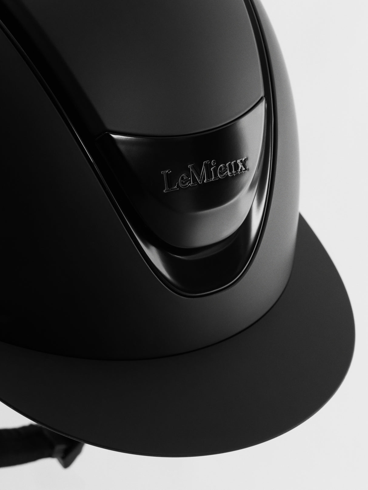 Le Mieux Verv Competition Helmet Matte Black