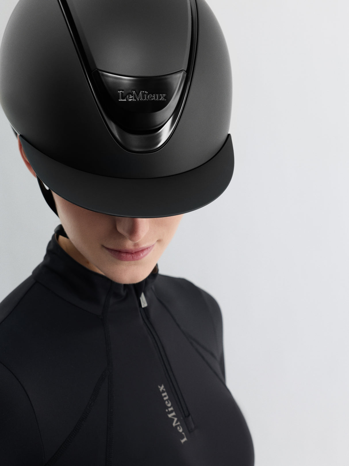 Le Mieux Verv Competition Helmet Matte Black