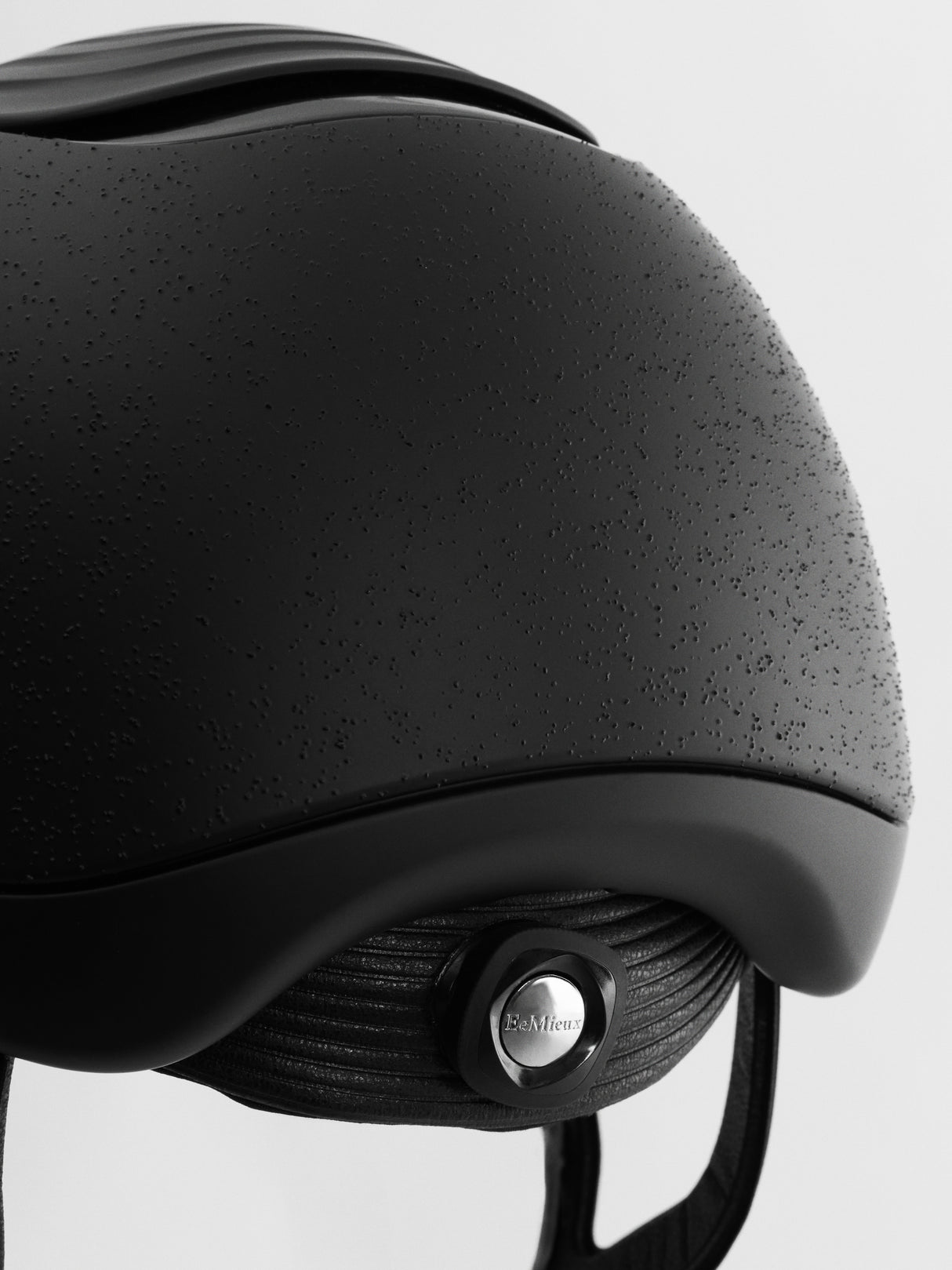 Le Mieux Vexa Skull Helmet Black