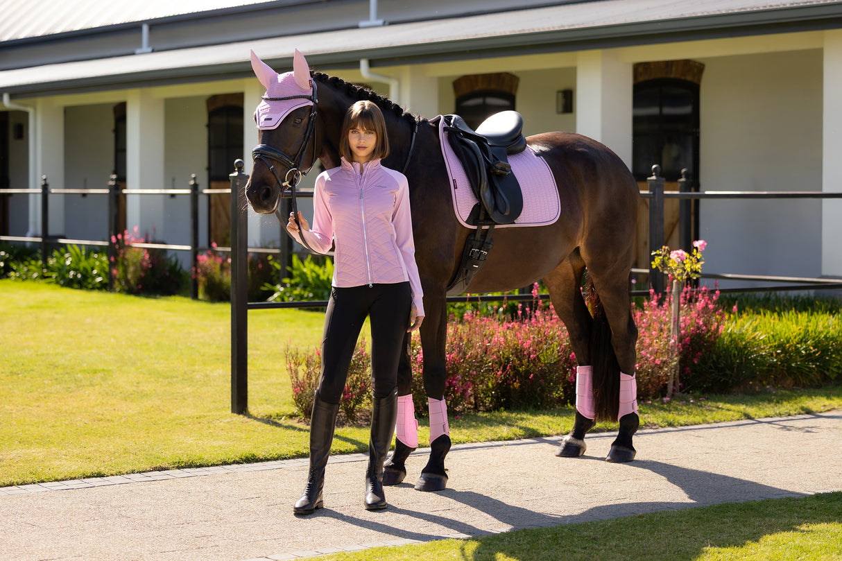 Le Mieux Essence Dressage Square Fondant