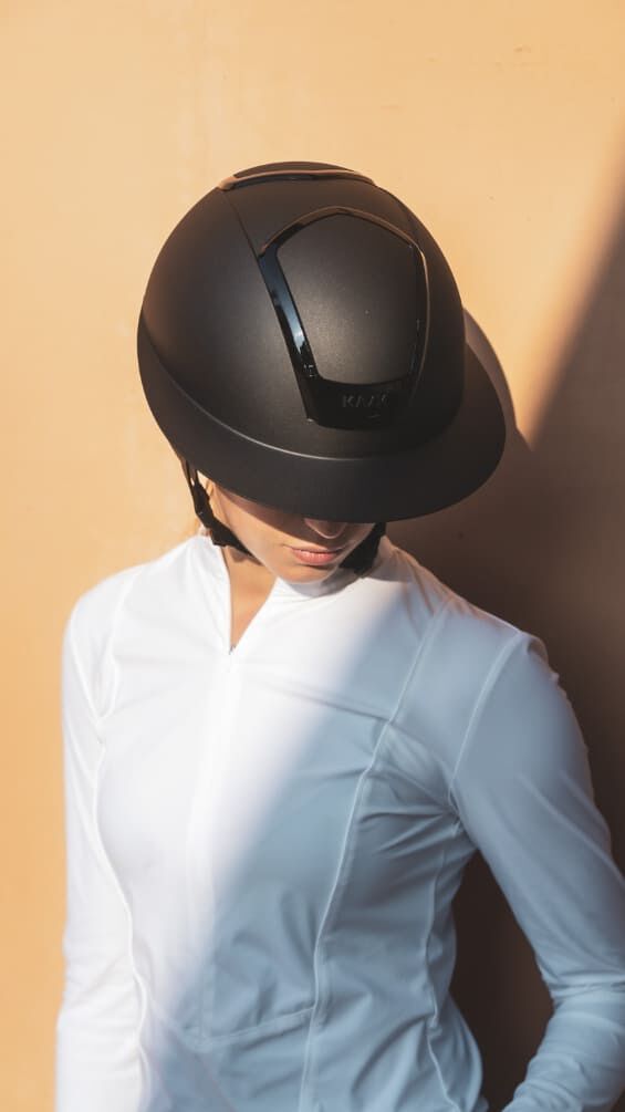 Kask Nemesi Metal Wide Peak Smokey Black