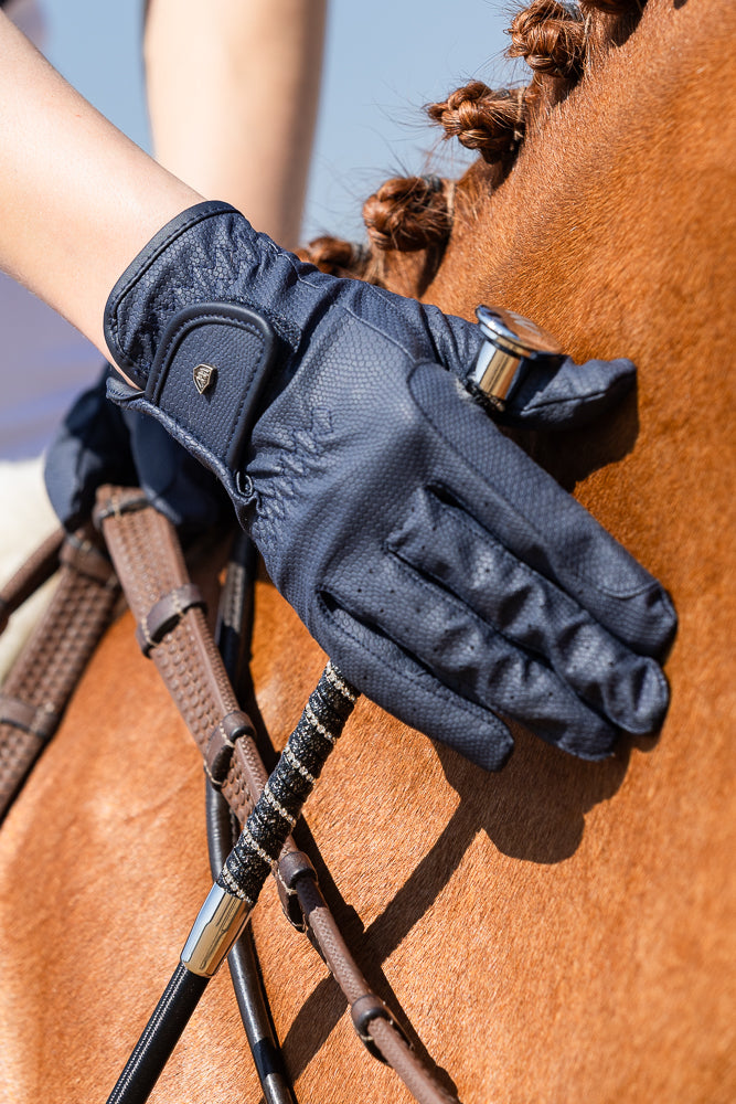 Woof Wear Competition Glove