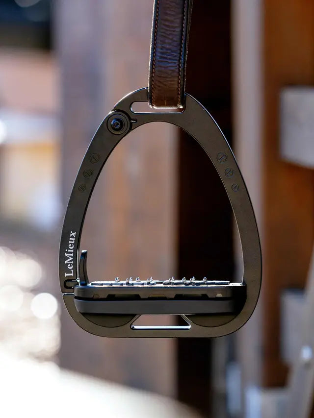 Le Mieux Vector Balance Stirrup Black/Black