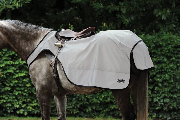 Picture of Weatherbeeta Reflective Wrap Around Excercise Sheet Silver/Black