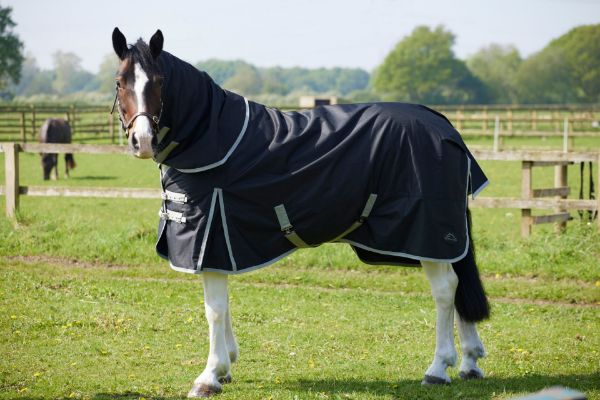 Picture of Burwood 50g Detachable Neck Turnout Rug Black/Grey